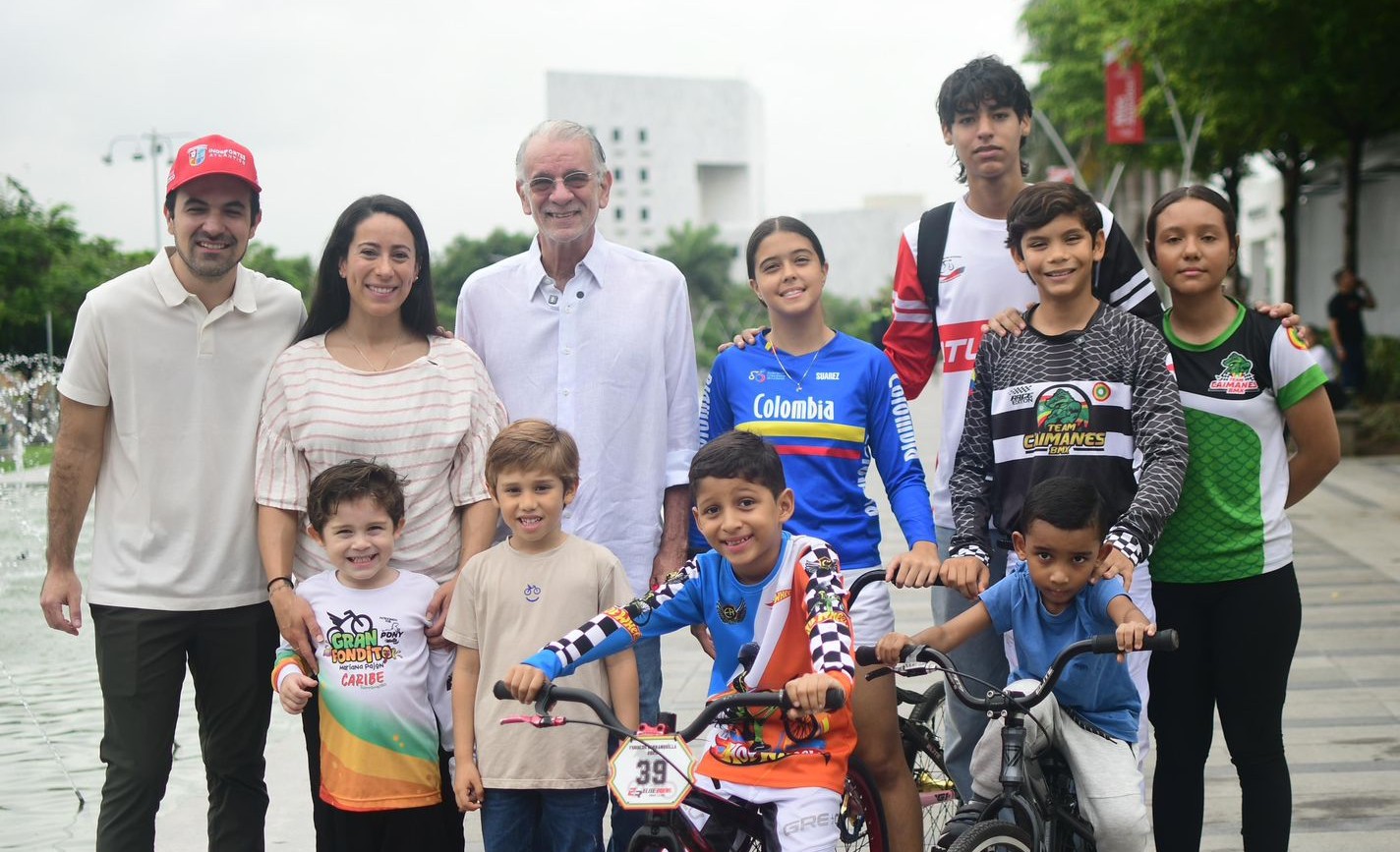 Niños del Atlántico participando en el Gran Fondito Infantil en Puerto Colombia