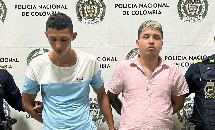 Persecución policial en Barranquilla con captura de dos hombres en carro robado