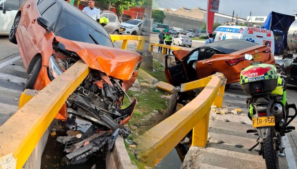 accidente de tránsito en rotonda Las Flores Barranquilla