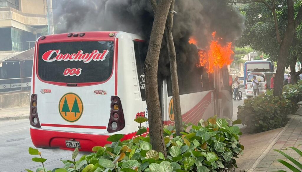 bus incendiado en Barranquilla