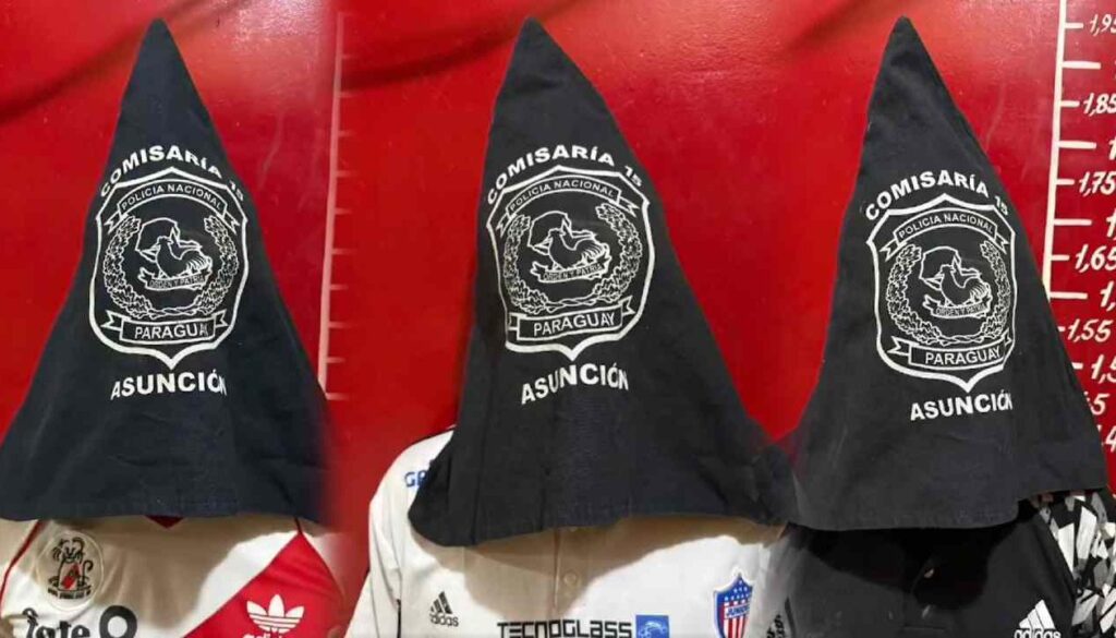 hinchas de Junior capturados en Paraguay
