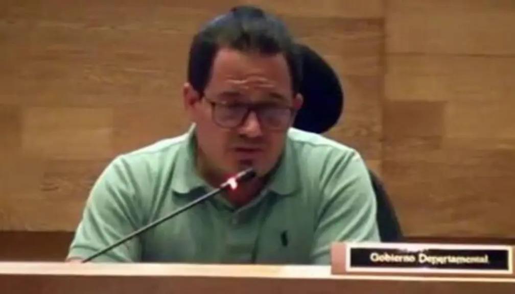 Wilmar Mejía DNI renuncia escándalo Calarcá