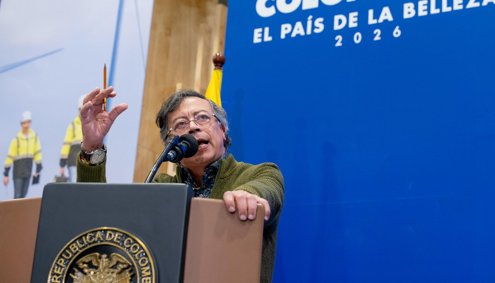 Petro en España reunión líderes progresistas