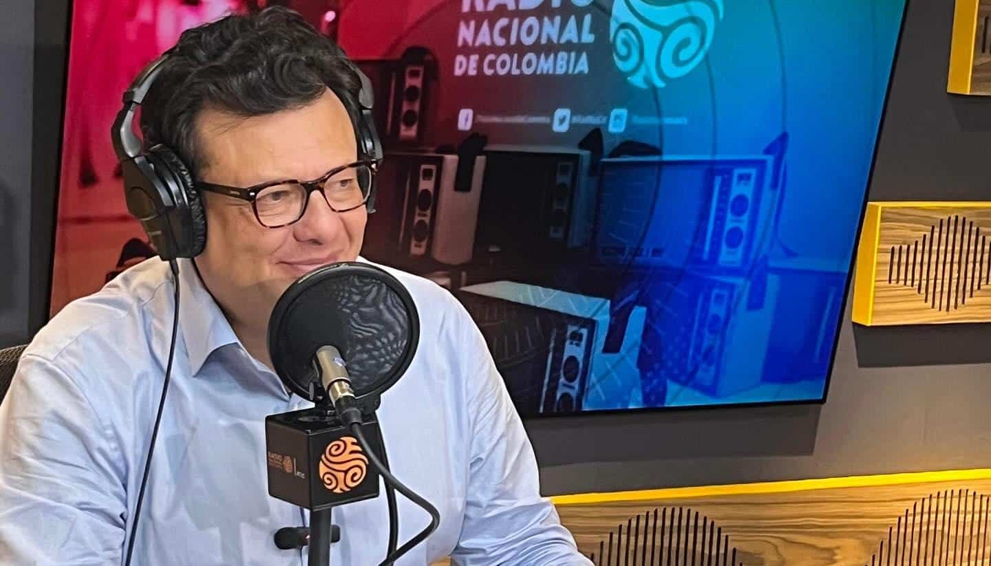 Procuraduría investiga a Hollman Morris