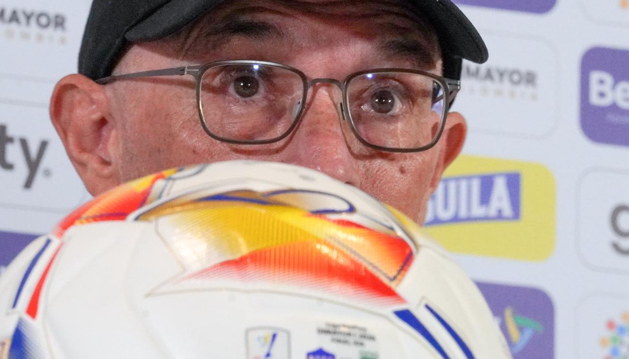 Alfredo Arias continuará en Junior