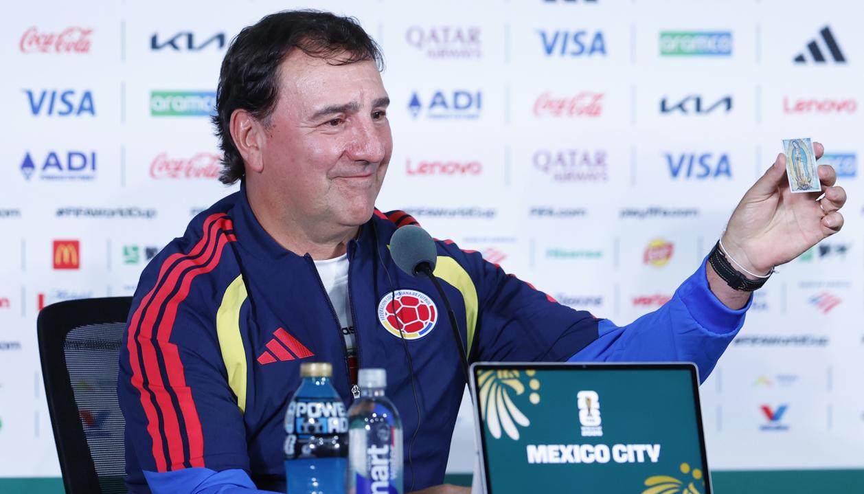 Néstor Lorenzo previo al debut de Colombia.
