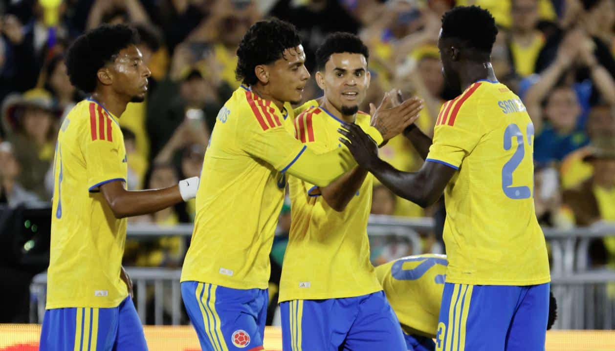Colombia se mantiene en el puesto 13 del ranking FIFA